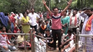 मंदिर में अब्दुल ने किया तोड़फोड़, गिरफ्तार