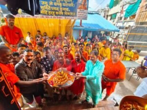 भगवान शिव की भक्ति में सराबोर हुआ दुर्ग शहर, हजारों भक्त निकले कांवर यात्रा में, मंदिर में कराया गया डोम निर्माण