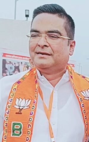 रेशने आवास जलभराव प्रभावितों को त्यौहार की मिठाई के लिए 500 अतिरिक्त मिलेंगे, विधायक रिकेश ने बताया दो-तीन दिन में 6500 का मिलेगा चेक