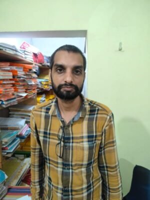 भोजपुरी फिल्म में हीरोईन/सिंगर बनाने का झांसा देकर पीड़िता को पटना बिहार बुलाकर अनाचार करने के मामले में सूरजपुर पुलिस ने आरोपी को किया गिरफ्तार।