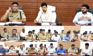 पर्वों का आयोजन परम्परागत सुव्यविस्थत ढंग से हो, सुनिश्चित किया जाए – कलेक्टर