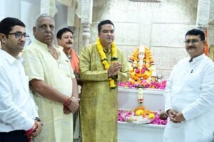 जन्मदिन पर तीन माह की मानदेय राशि से विधायक रिकेश ने लुधियाना से मंगाई मशीन मंदिर समिति को किया समर्पित, श्रद्धालुओं ने कहा – महाभंडारा में अब होगी आसानी…पढ़िए खबर