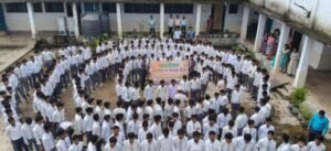 नशे से बचाव के लिए का सूरजपुर पुलिस का महाअभियान नवजीवन, मानव श्रृंखला, खेलकूद, नशा न करने की शपथ दिलाकर, नशा मुक्ति रैली के माध्यम से लोगों को नशा से बचाव के लिए किया गया जागरूक। नशे की चपेट में आकर शरीर व स्वास्थ्य के साथ खिलवाड़ न करने की अपील क्योंकि जीवन में सबसे अनमोल चीज शरीर है।