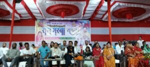 रास गरबा उत्सव का राजा फतेह सिंह खेल मैदान में आगाज, रंग-बिरंगे परिधानों में थिरके युवक युवतियां