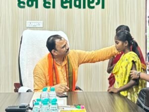 “पापा, मैं ठीक हो जाऊंगी ना?” – दिल की बीमारी से जूझ रही मासूम शांभवी गुरला का सवाल