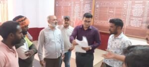 विवादों में घिरा बस्तर दशहरा का भी प्रसाद, गैर हिंदू को प्रसाद बनाने की जिम्मेदारी!