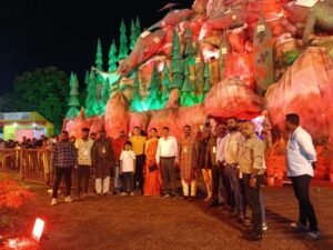 गणेश चतुर्थी महोत्सव का दसवाँ एवं अंतिम दिवस भक्ति और उत्साह से सराबोर रहा भक्तों का सैलाब उमड़ा