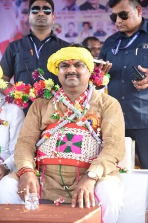 सरकार की योजनाओं से जुड़ें और अपने भविष्य को उज्ज्वल बनाएं – स्कूल शिक्षा मंत्री गजेन्द्र यादव