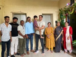 इंद्रजीत सिंह ‘छोटू’ की पहल – बचपन से दृष्टिबाधित बालक अभय साकरे को संगीत शिक्षा में एक वर्ष की पूरी सहायता दिए l