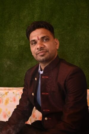 युवक ने खुद से गले पर चलाया ब्लेड, मौत…आत्महत्या का कारण अज्ञात…जांच में जुटी नंदिनी पुलिस