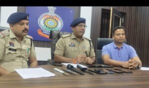 लूट पाट करने वाला गैंग पकड़ाया…राहगिरो को बनाते थे निशाना मोबाईल लूट कर हो जाते थे फरार…3 बालिग और 06 नाबालिग युवक घटना में शामिल