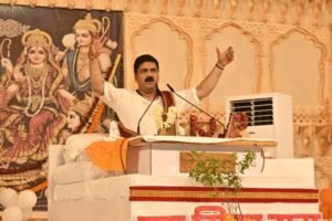 राम जी के जन्म का प्रसंग सुनने तृतीय दिवस में उमड़ा भक्तों का सैलाब, पंडाल खचाखच भरे