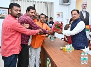 वंचित वर्ग के उत्थान और जनसुविधाओं के विस्तार के लिए सरकार निरंतर प्रतिबद्ध – मुख्यमंत्री विष्णु देव साय स्वच्छ भारत मिशन, जनधन योजना और आवास योजना से लोगों के जीवन में आया बदलाव