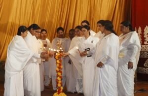 ब्रह्माकुमारीज़ की चैतन्य देवियों की झांकी प्रारंभ…..