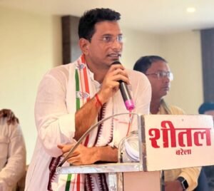 व्यापम और पीएससी की परीक्षाओं में त्रुटिपूर्ण प्रश्न पत्रों पर उठे सवाल, विधायक देवेंद्र यादव ने राज्यपाल से की शिकायत