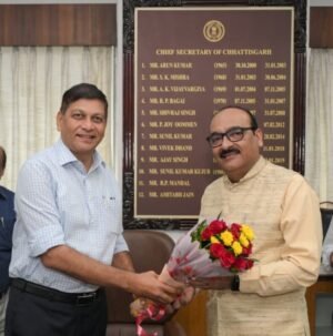 छत्तीसगढ़ के नवनियुक्त मुख्य सचिव विकासशील ने कार्यभार संभाला…