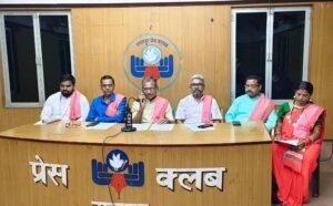 रायपुर के तेलीबांधा वीआईपी चौक में स्थापित छत्तीसगढ़ महतारी की प्रतिमा को क्षतिग्रस्त करने की घटना के विरोध में 31अक्टूबर को रायपुर महाबंद की घोषणा