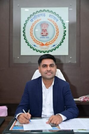 जिले के नवपदस्थ कलेक्टर जितेन्द्र यादव ने किया कार्यभार ग्रहण