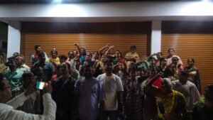 12 दिन का ऐतिहासिक धरना लाया रंग: भिलाई में महिलाओं की जीत, रिहायशी इलाके से हटी शराब भट्टी; जनशक्ति के आगे प्रशासन ने लिया यू-टर्न