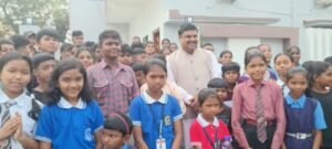 छात्रों ने शिक्षा मंत्री से लगाई गुहार — मंत्री बोले, “आपका भविष्य उजड़ने नहीं देंगे”