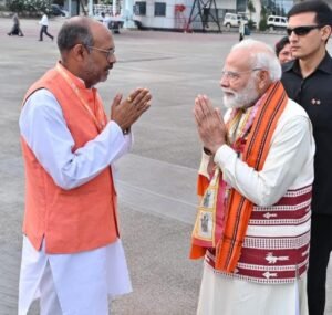 प्रधानमंत्री नरेंद्र मोदी के छत्तीसगढ़ आगमन पर भाजपा प्रदेश मंत्री जितेन्द्र वर्मा ने किया अभूतपूर्व स्वागत