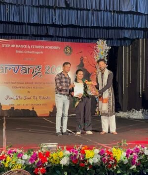 भिलाई की बेटी सुरक्षा बत्रा ने पूरी के मंच पर बिखेरे नृत्य के रंग, जीता नेशनल अवार्ड