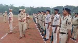 पुलिस अधीक्षक अंकिता शर्मा द्वारा लिया गया जनरल परेड़