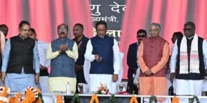 मुख्यमंत्री ने स्टेडियम में किया राजा रघुराज सिंह की प्रतिमा का अनावरण