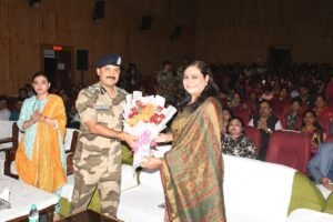 CISF ने वन्देमातरम राष्ट्र गीत के 150वर्ष पूर्ण होने पर किया शानदार सांस्कृतिक कार्यक्रम..