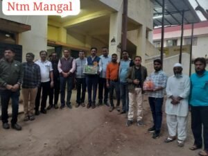 स्व. प्राकृत शरण सिंह की जयंती पर सिविल अस्पताल में फल वितरण