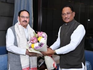 छत्तीसगढ़ के मुख्यमंत्री विष्णुदेव साय ने आज नई दिल्ली में केंद्रीय स्वास्थ्य एवं परिवार कल्याण मंत्री जेपी नड्डा से उनके निवास पर सौजन्य भेंट की। मुलाकात में राज्य के स्वास्थ्य ढांचे को मजबूत करने और बेहतर चिकित्सा सुविधाओं के विस्तार पर सार्थक चर्चा हुई।