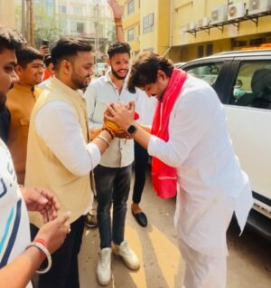 भाजयुमो मंडल अध्यक्ष विनय सेन के नेतृत्व में भव्य स्वागत—शक्ति सिंह ने भिलाई में किया संगठनात्मक चर्चा का मार्गदर्शन…