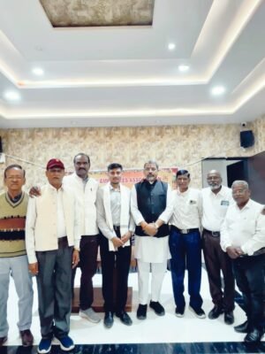 CGPSC छः ग में प्रथम देवेश साहू का एफएसएनएल कर्मचारी संघ में किया सम्मान