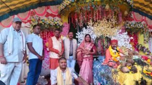 श्रीमद्भागवत कथा में शामिल हुए विक्रांत सिंह