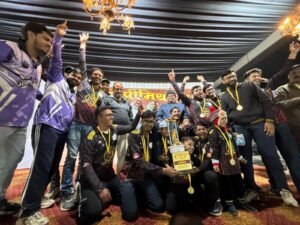 गंजपारा प्रीमियर लीग क्रिकेट मैच का समापन फाइनल मैच में पुरस्कार वितरण