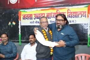 जरूरत मंद विद्यार्थियों को कैम्प स्कूल में सर्व समाज कल्याण समिति ने सहयोग राशि प्रदान की, इंद्रजीत छोटू ने बढ़ाया हाथ