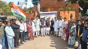 दुर्ग मनरेगा योजना का नाम बदलने पर भड़के कांग्रेसी