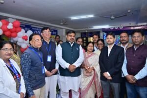 दुर्ग जिले में पल्स पोलियो अभियान के प्रथम दिवस में आशातीत उपलब्धि