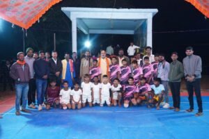 दुर्ग ग्रामीण विधायक ललित चंद्राकर ने बोरई कबड्डी प्रतियोगिता के उद्घाटन समारोह में शामिल हुआ