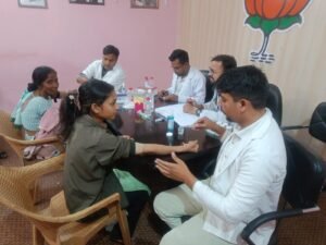 अटल जयंती पर विधायक कार्यालय में नि:शुल्क ब्लड टेस्ट सुविधा शुरू, पहले दिन 101 लोगों ने दिया सैंपल