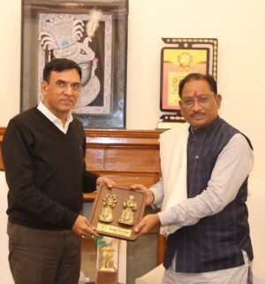 मुख्यमंत्री विष्णु देव साय ने केंद्रीय मंत्री मनसुख मांडविया से की भेंट…