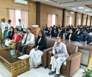 “कार्यस्थल पर सुरक्षित एवं सम्मानजनक वातावरण के लिए जिला न्यायालय दुर्ग में विशेष कार्यशाला आयोजित”
