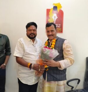 सांध्य दैनिक ‘नई दृष्टिबिंदु’ के विमोचन व खबर आलोक चैनल की लांचिंग के बाद शहर में उत्साह का माहौल