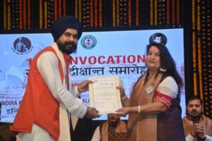 डॉ. मनिंदर सिंह धुन्ना को ललित कला में डॉक्टरेट की उपाधि से सम्मानित किया गया