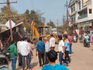 20 साल बाद टूटा अतिक्रमण का किला..