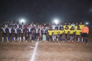 VRM क्लब फुटबॉल टूर्नामेंट सीजन-4: रात्रिकालीन फ्लडलाइट स्पर्धा में रोमांचक मुकाबले जारी