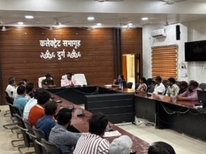 नो हेलमेट, नो पेट्रोल’’ आदेश के प्रभावी क्रियान्वयन हेतु बैठक संपन्न