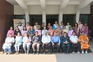 बीएसपी के प्लेट मिल कर्मियों की गृहणियों ने “आप भी जानिए” कार्यक्रम के अंतर्गत किया संयंत्र भ्रमण