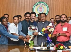 मुख्यमंत्री से छत्तीसगढ़ कर्मचारी अधिकारी फेडरेशन के प्रतिनिधिमंडल ने की मुलाकात