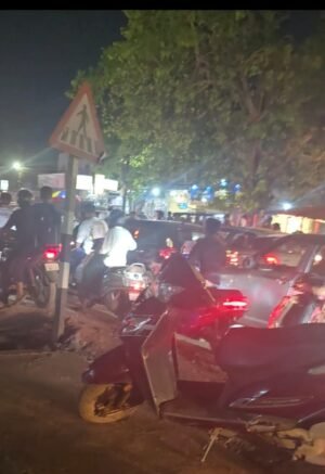 कुरूद रोड कोहका में एक हफ्ते मे दुसरी बार जाम से जनता परेशान समाधान की मांग